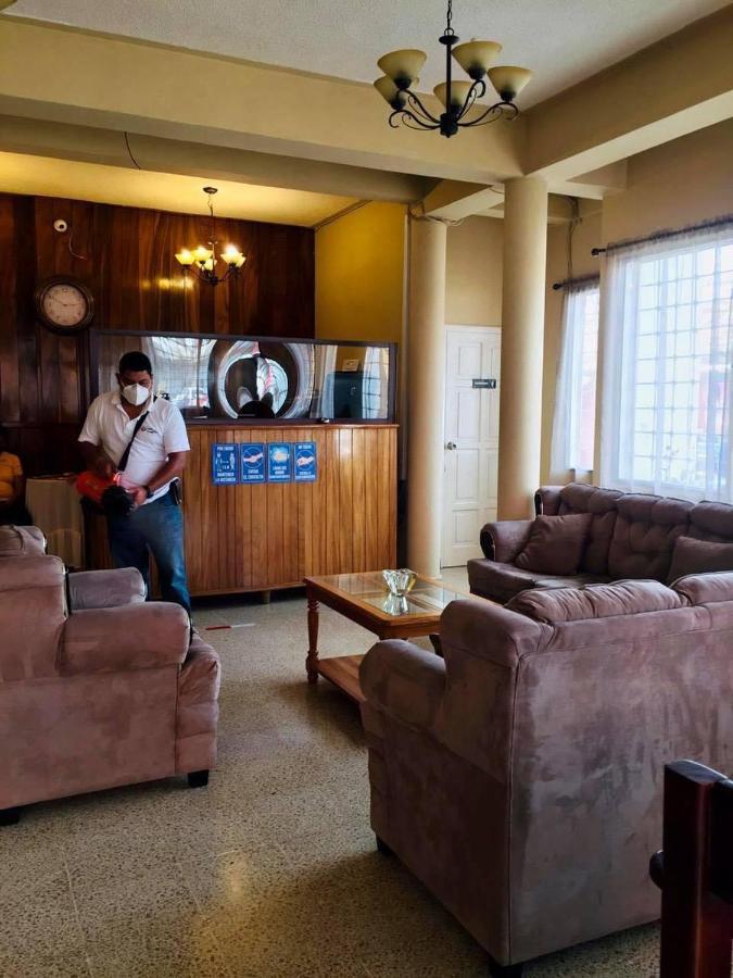 Hotel Las Margaritas La Esperanza Екстериор снимка