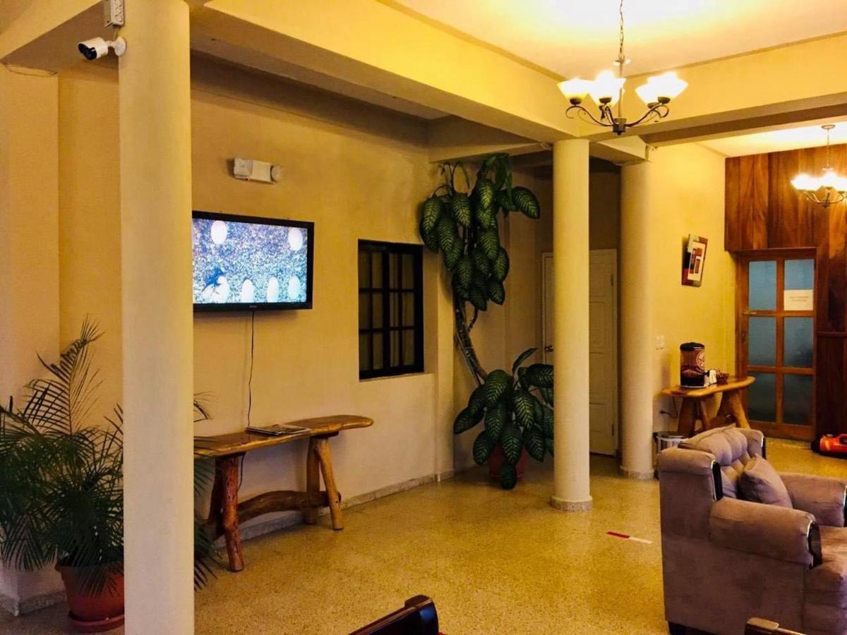 Hotel Las Margaritas La Esperanza Екстериор снимка