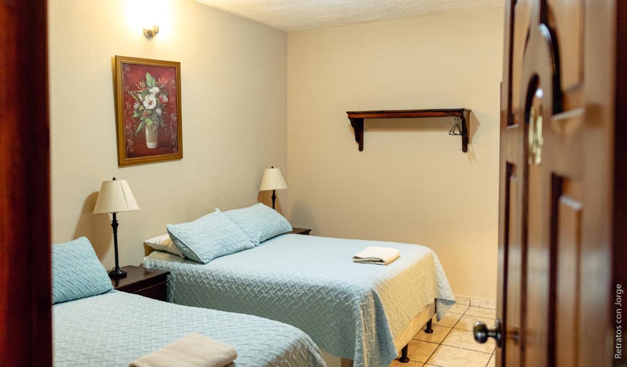 Hotel Las Margaritas La Esperanza Екстериор снимка