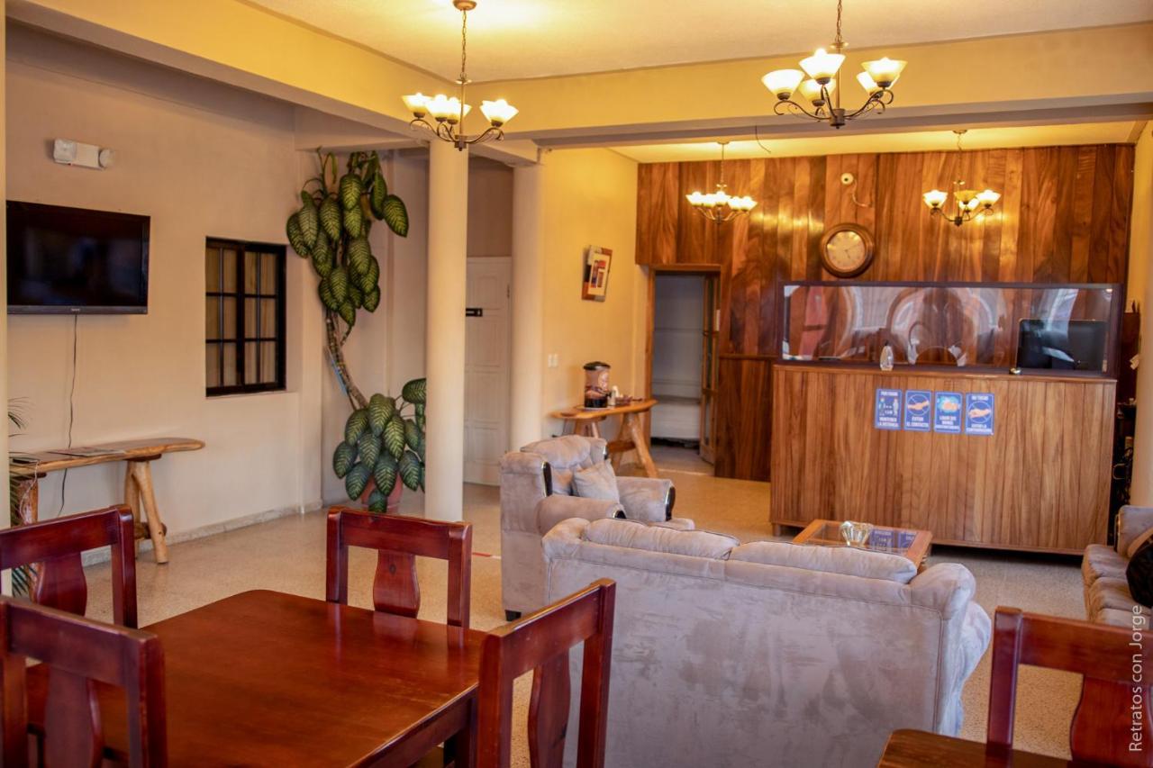 Hotel Las Margaritas La Esperanza Екстериор снимка