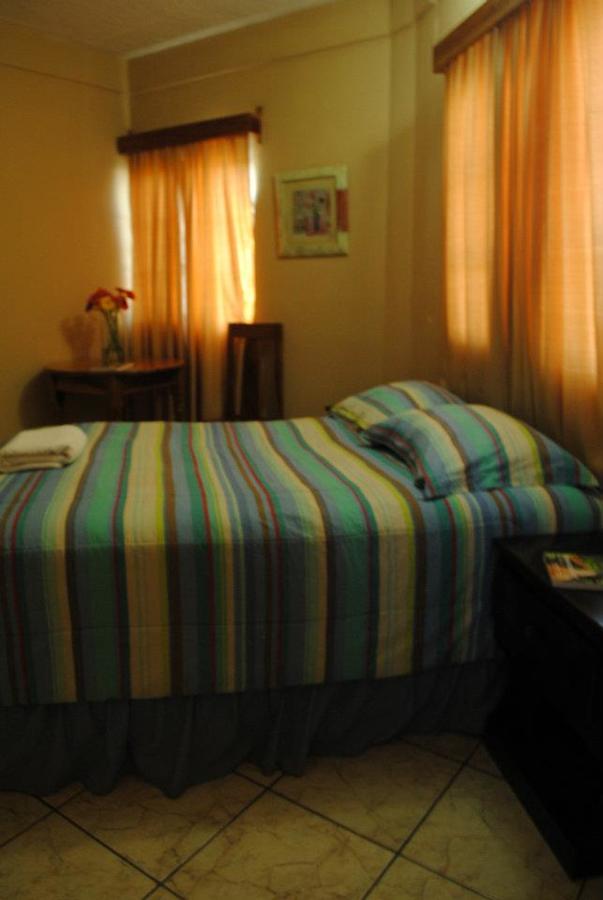 Hotel Las Margaritas La Esperanza Екстериор снимка