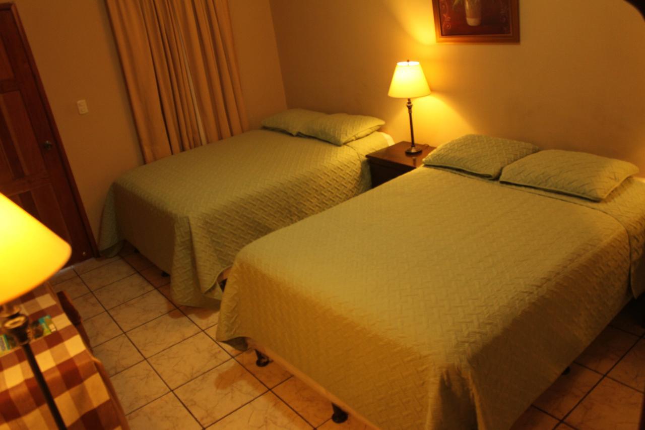Hotel Las Margaritas La Esperanza Екстериор снимка