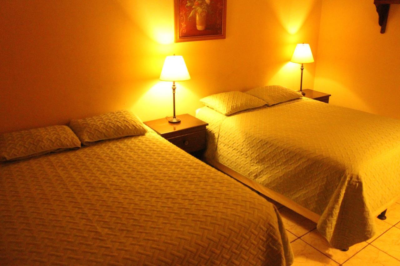 Hotel Las Margaritas La Esperanza Екстериор снимка