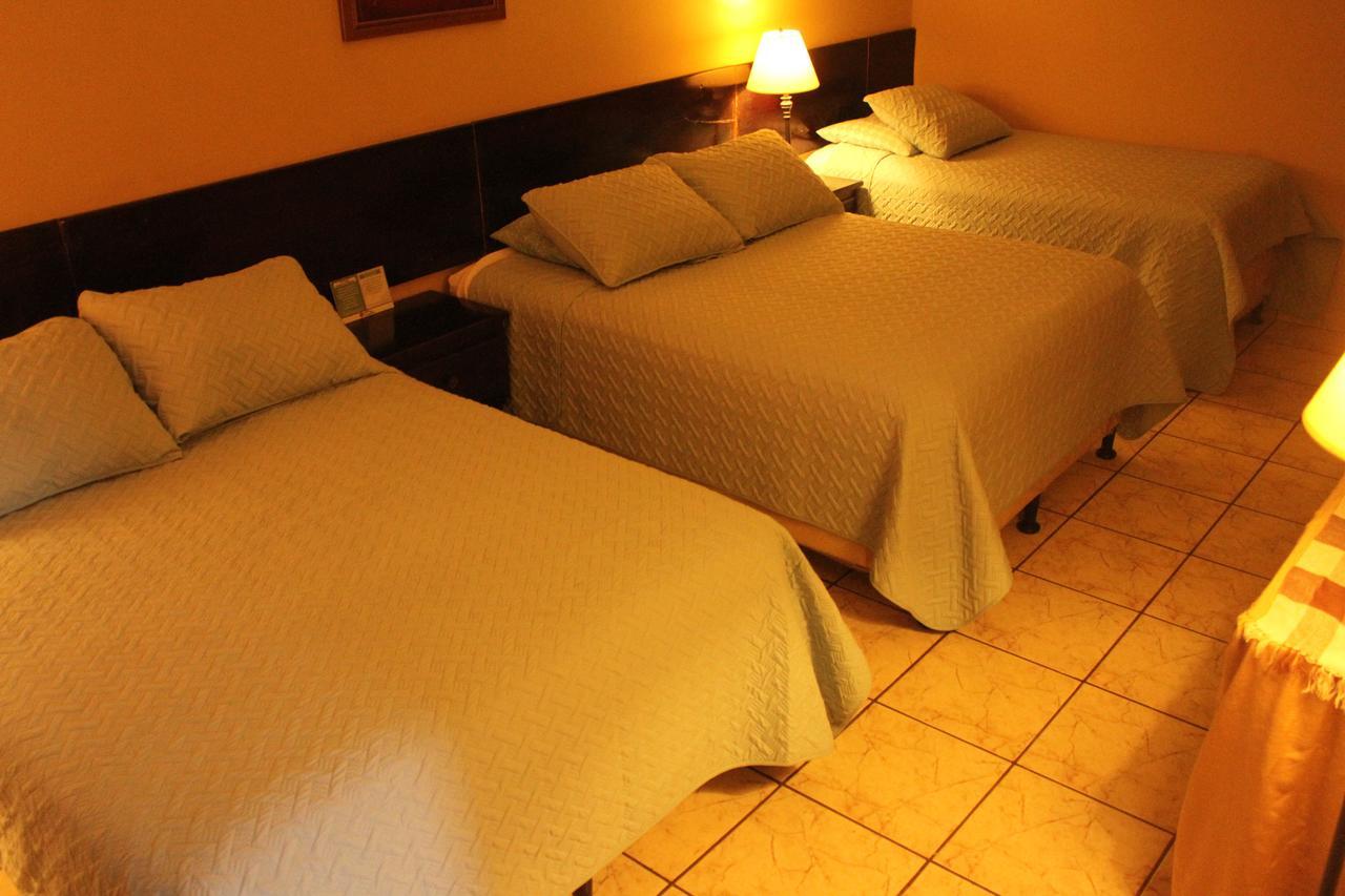 Hotel Las Margaritas La Esperanza Екстериор снимка