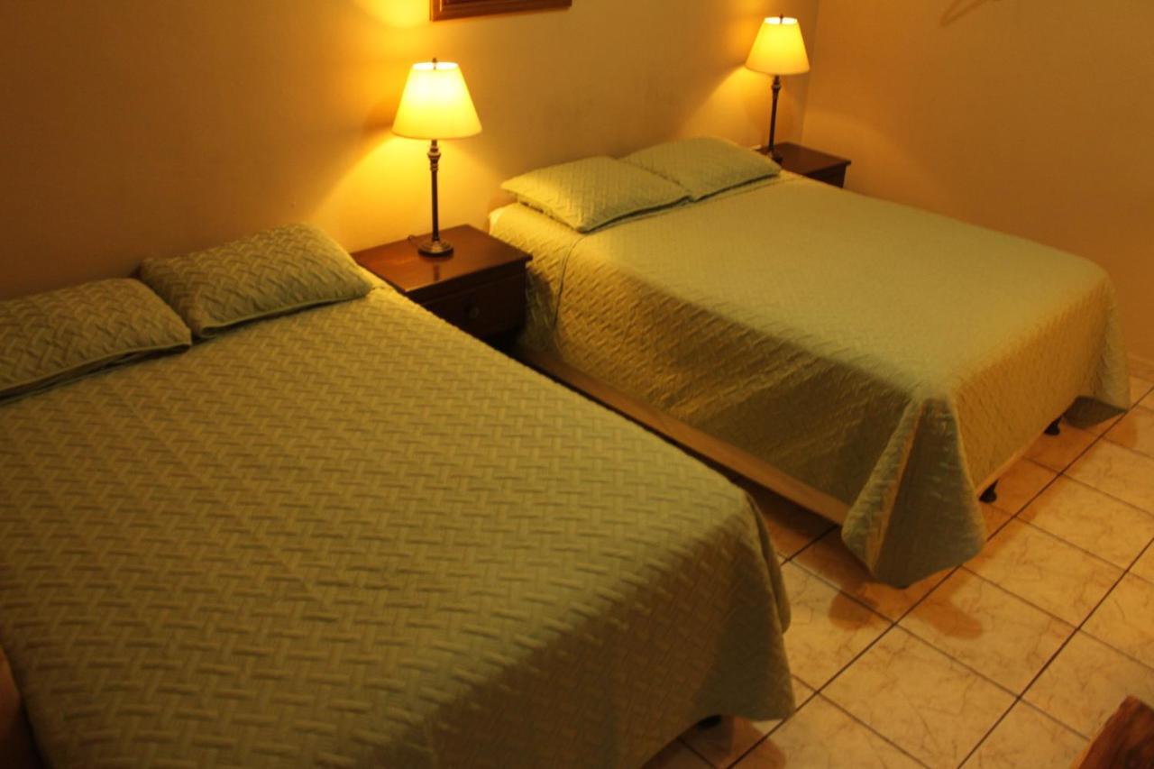 Hotel Las Margaritas La Esperanza Екстериор снимка